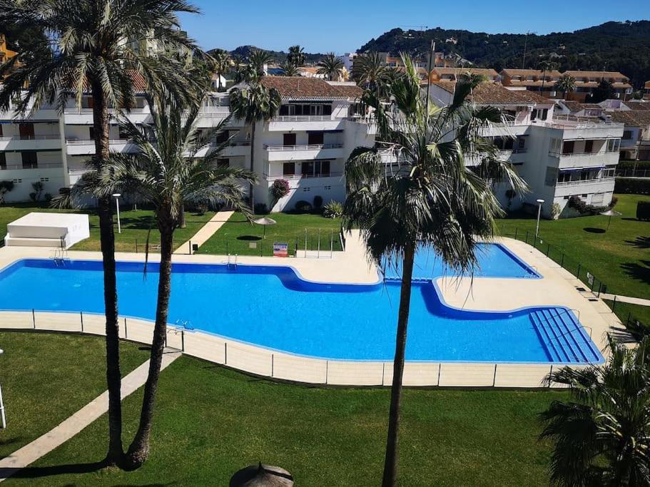 Casa En Urb. Con La Piscina Mas Grande De Javea. المظهر الخارجي الصورة