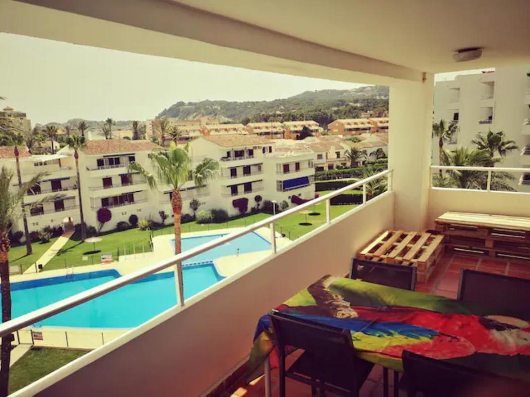 Casa En Urb. Con La Piscina Mas Grande De Javea. المظهر الخارجي الصورة
