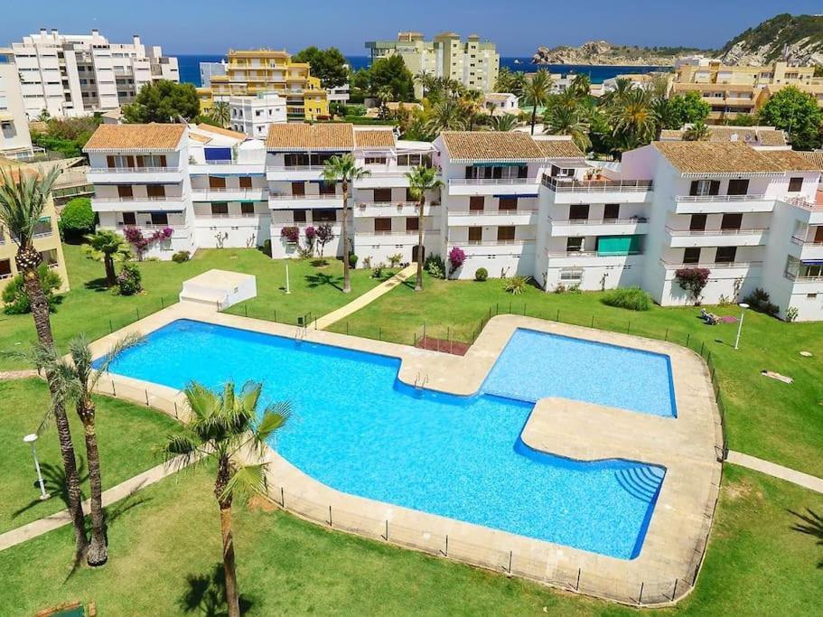 Casa En Urb. Con La Piscina Mas Grande De Javea. المظهر الخارجي الصورة