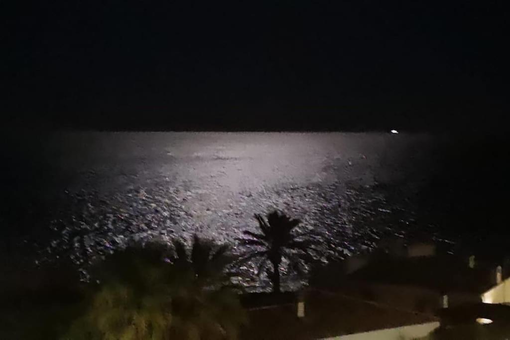 Casa En Urb. Con La Piscina Mas Grande De Javea. المظهر الخارجي الصورة