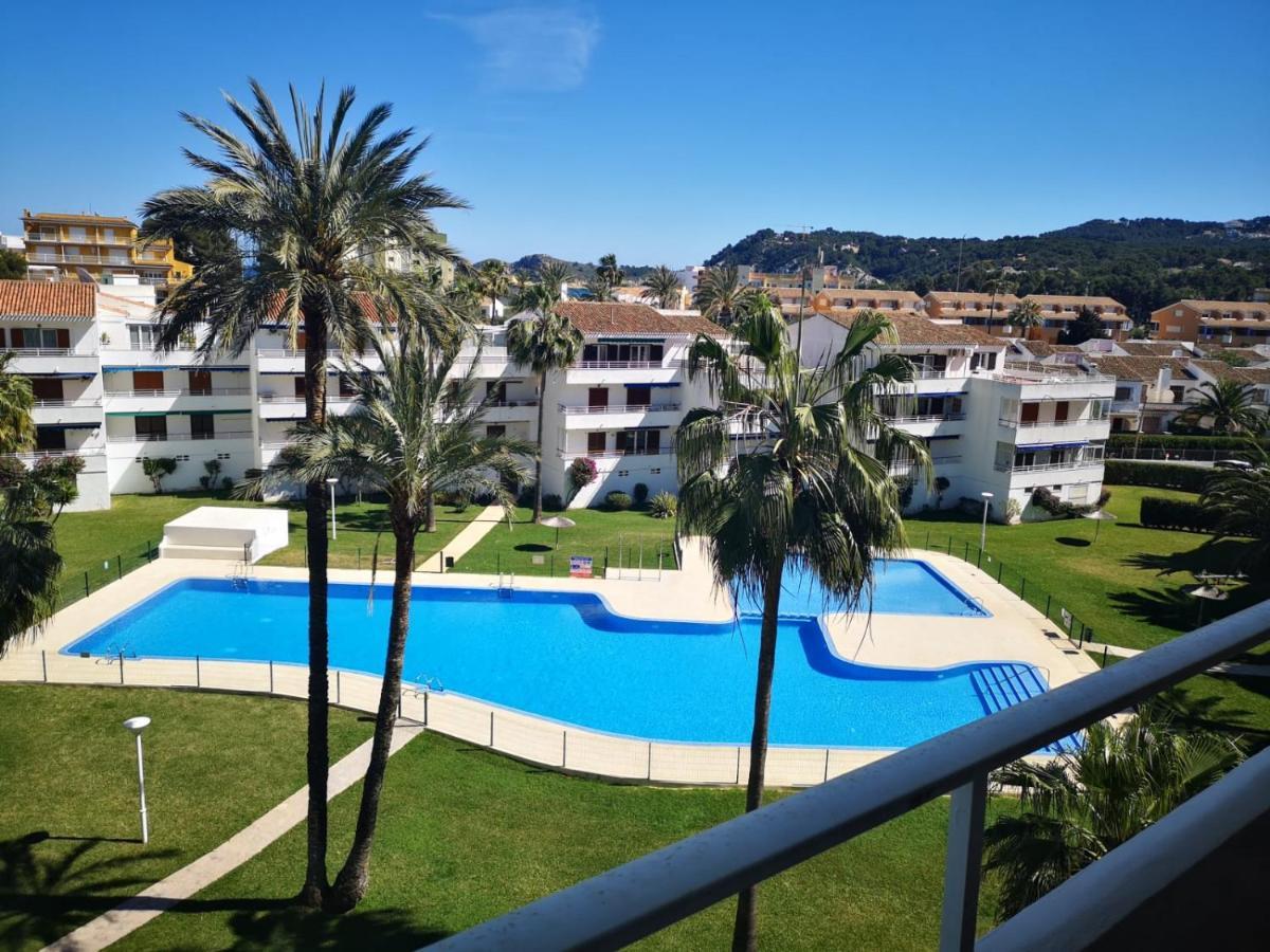 Casa En Urb. Con La Piscina Mas Grande De Javea. المظهر الخارجي الصورة